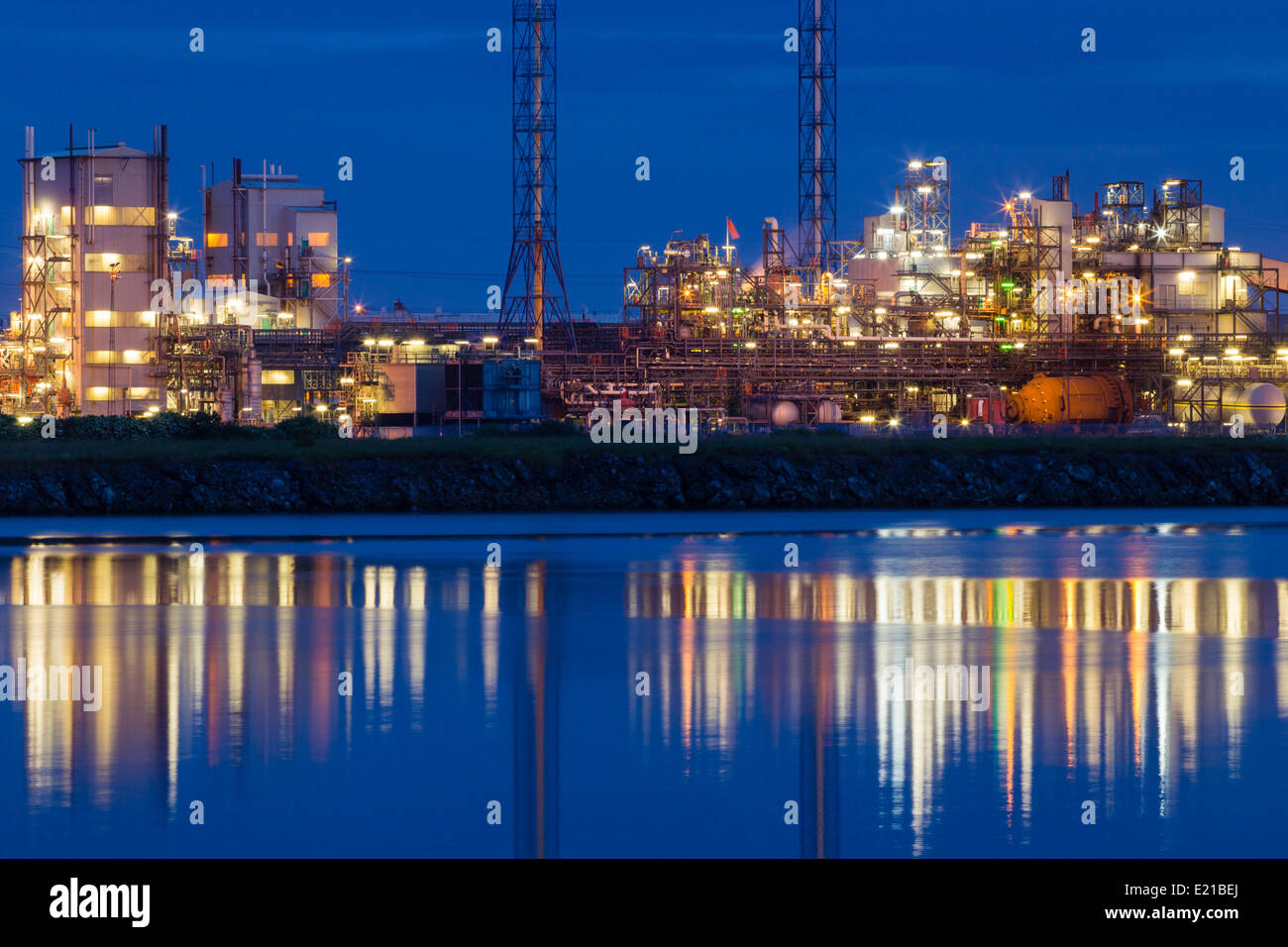 Titandioxid Chemiefabrik in der Nähe von Teesmouth Nature Reserve. Greatham arbeitet T-Stücke Rd. Hartlepool. Großbritannien Stockfoto