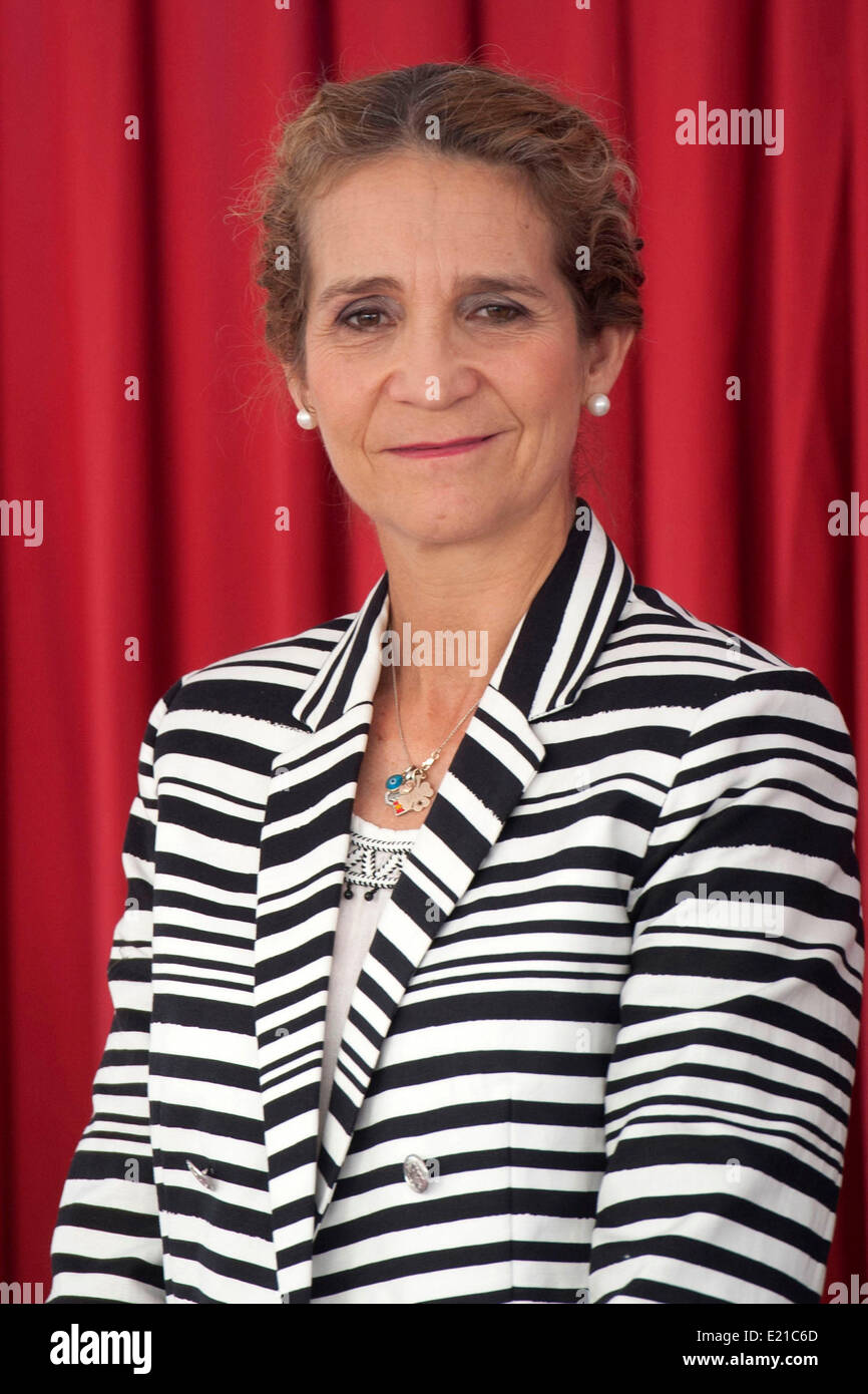 Madrid, Spanien. 12 Juni 2014. Prinzessin Elena von Spanien besucht am 12. Juni 2014 in Madrid, Spanien-Credit "Caritas Charity Day" an der Calle de Alcalá: Dpa picture-Alliance/Alamy Live News Stockfoto