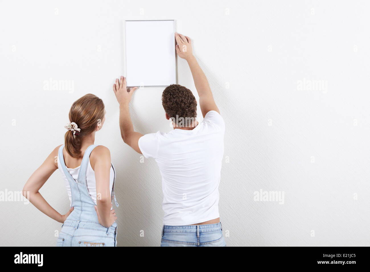 Was Hängt An Der Wand Und Gibt Jedem Die Hand www.alamy.de