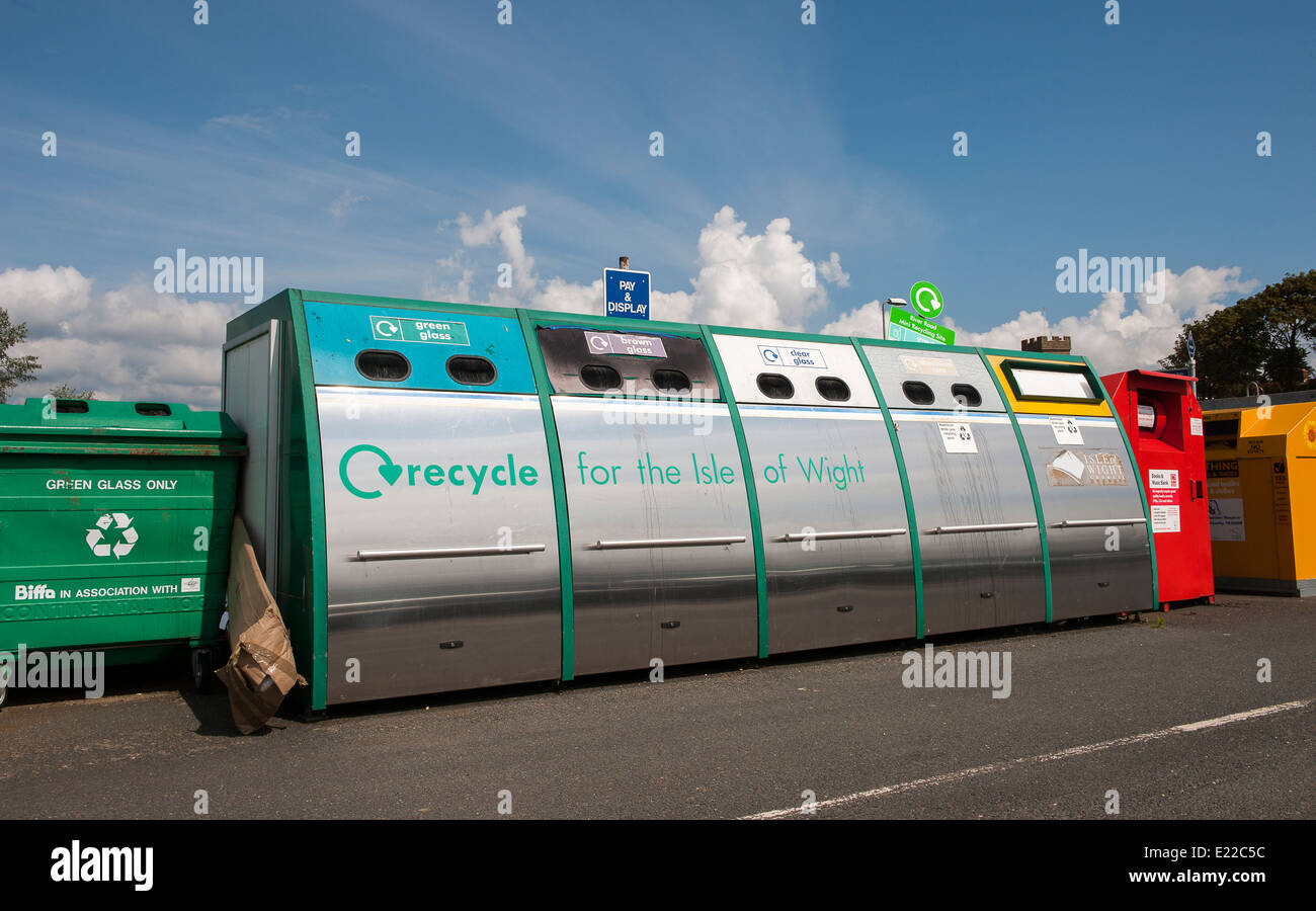 Recycling flaschenbank Fotos und Bildmaterial in hoher Auflösung Alamy