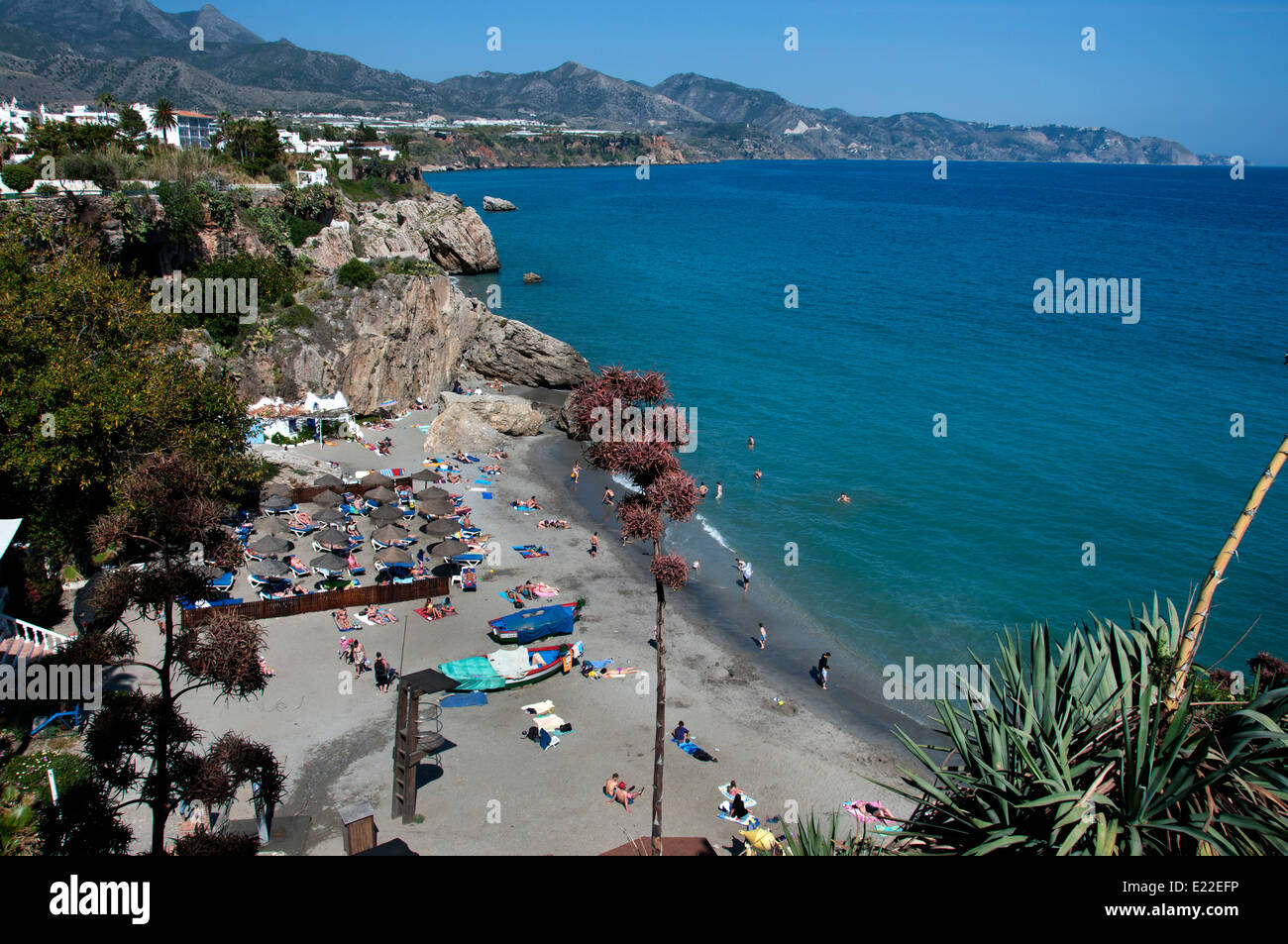 Nerja (Malaga) Strand Stadt Meer Spanien Mittelmeer Stockfoto