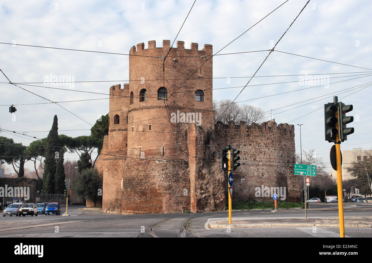 San Paolo-Tor in der Aurelianischen Mauer, Rom, Italien Stockfoto