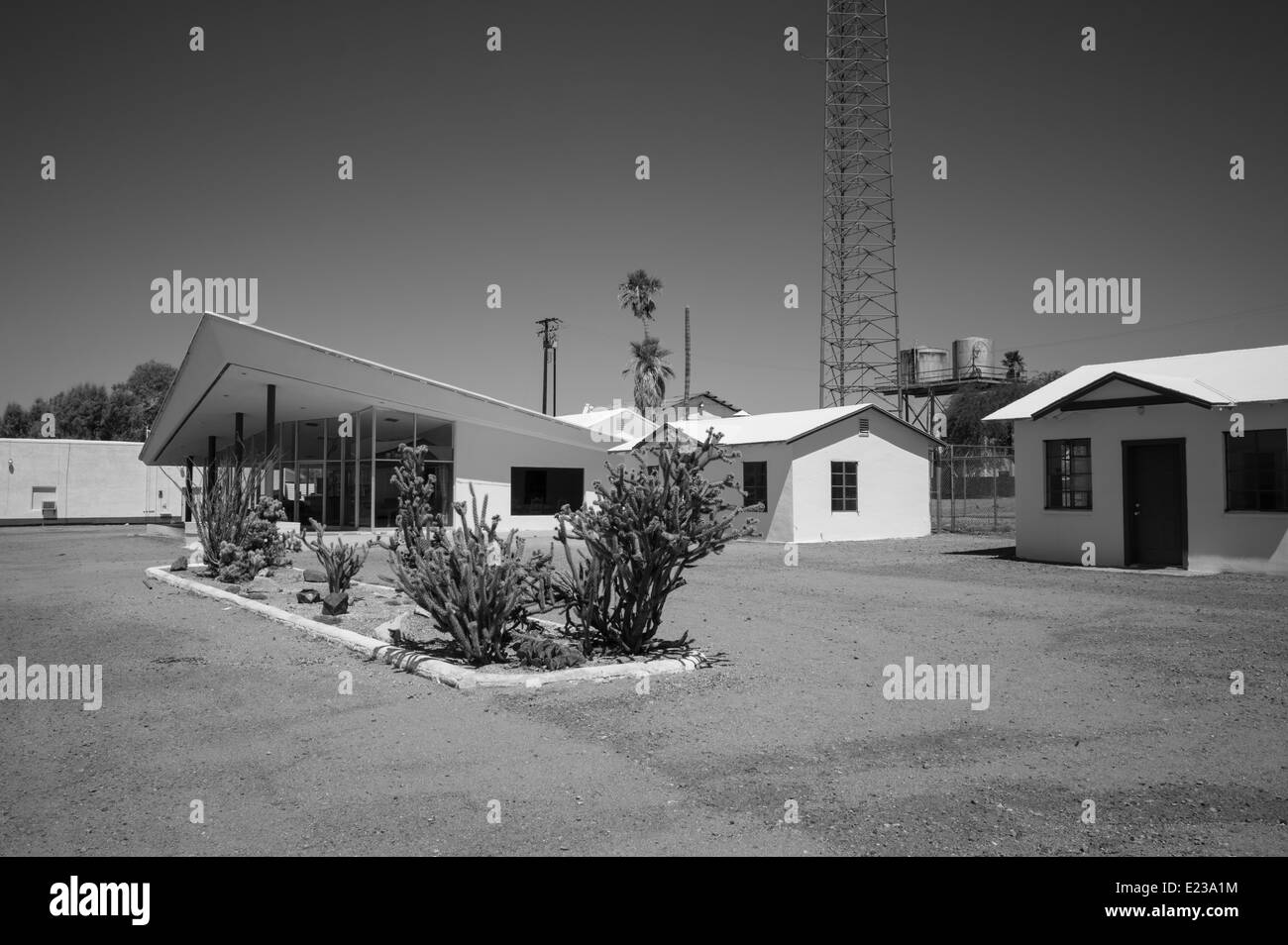 Restaurant und Motel-Gebäude, Amboy, Kalifornien geschlossen wegen Wasser Trockenheit. Stockfoto