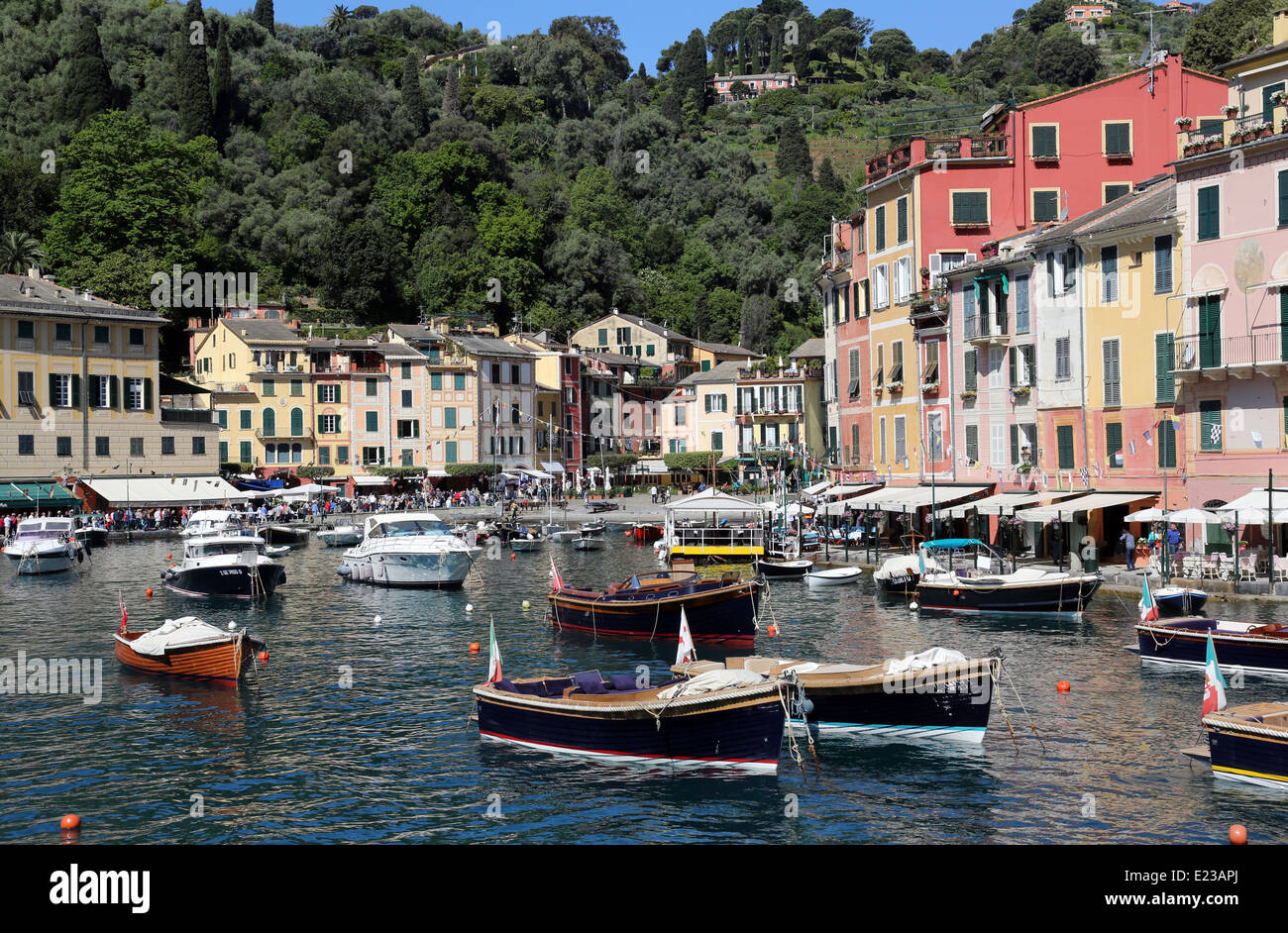 Portofino, Italien. Portofino ist ein italienisches Fischerdorf und gehobenen Resort bekannt Stockfoto