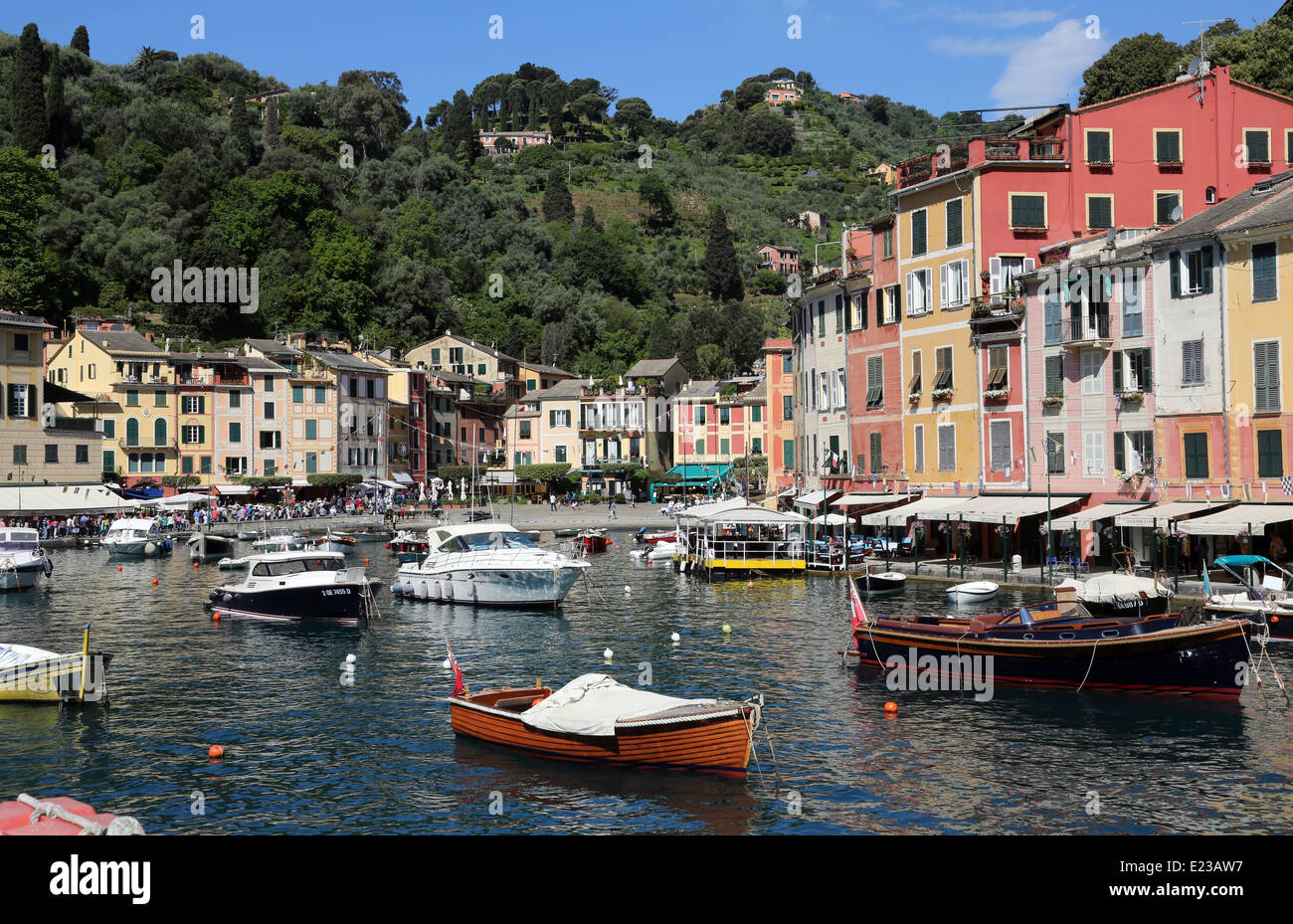Portofino, Italien. Portofino ist ein italienisches Fischerdorf und gehobenen Resort bekannt Stockfoto