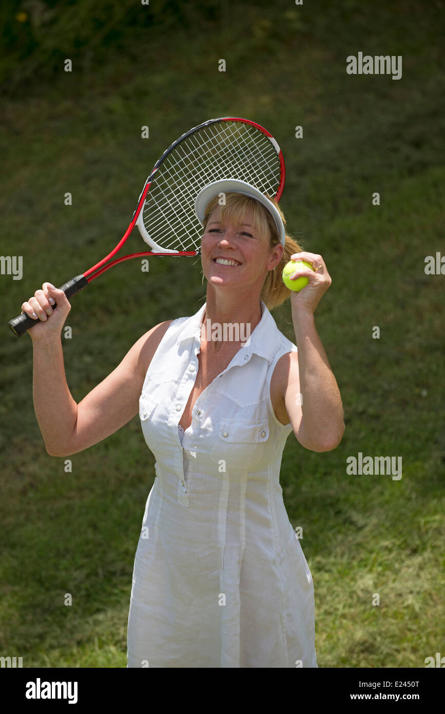 Jubelnde Tennisspielerin Stockfoto