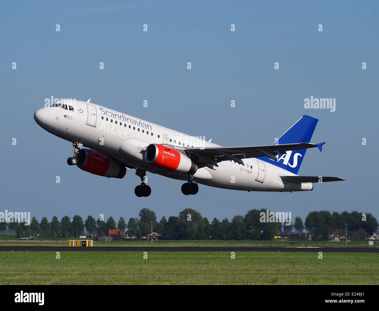 OY-KBR SAS Scandinavian Airlines Airbus A319-131 Start vom Schiphol (AMS - EHAM), den Niederlanden, 16. Mai 2014, Bild 1 Stockfoto