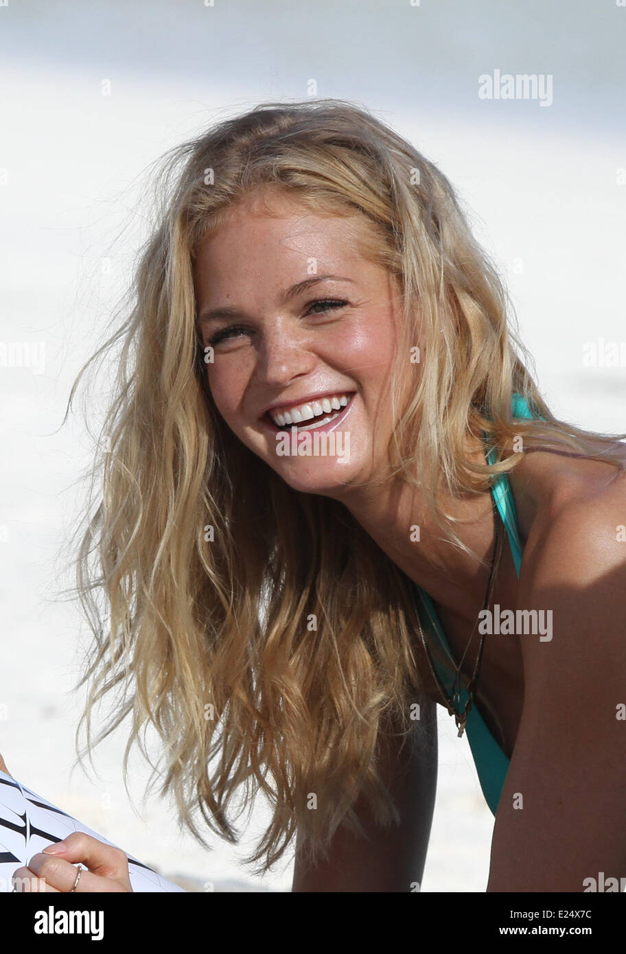 Victorias Secret Model Erin Heatherton auf KatalogShooting am Strand