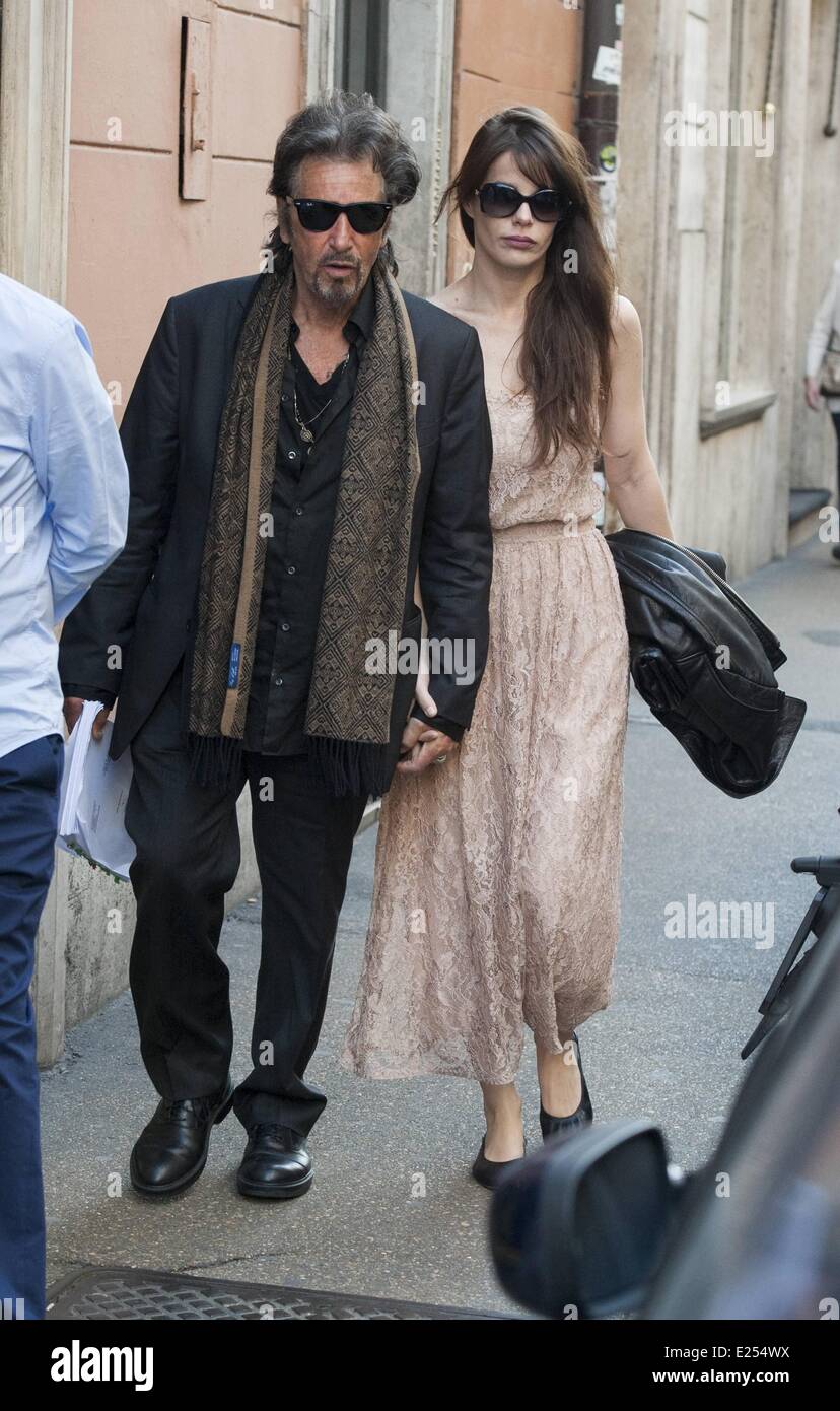 Al Pacino und Freundin Lucila Sola Tour Rom auf Urlaub mit: Al Pacino, Lucila Sola, wo: Rom, Italien: 13. April 2013 Stockfoto