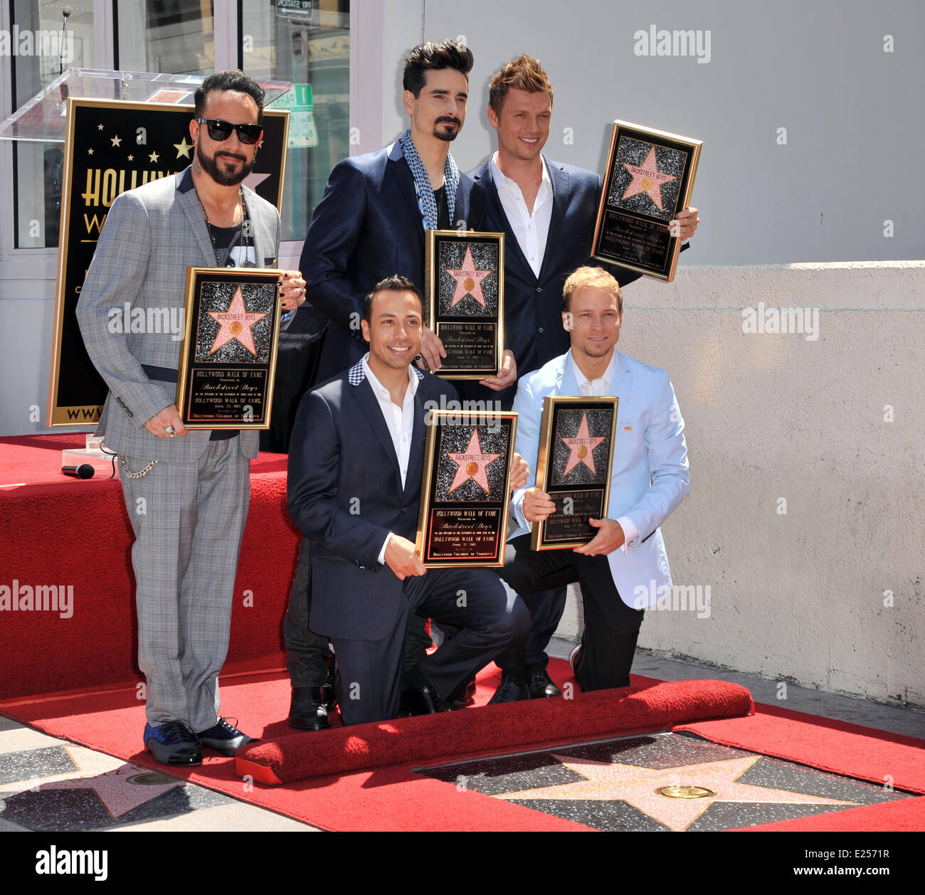 Die Backstreet Boys sind mit auf der Hollywood Walk of Fame mit einem Stern geehrt: AJ McLean, Brian Littrell, Howie Dorough, Kevin Richardson, Nick Carter, The Backstreet Boys wo: Los Angeles, California, Vereinigte Staaten von Amerika bei: 22. April 2013 Stockfoto