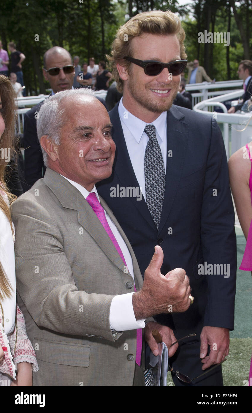 Grand Handicap Longines Pferderennen im Hippodrome de Chantilly Featuring: Simon Baker, Yves Saint-Martin-Where: Chantilly, Frankreich bei: 16. Juni 2013 Stockfoto