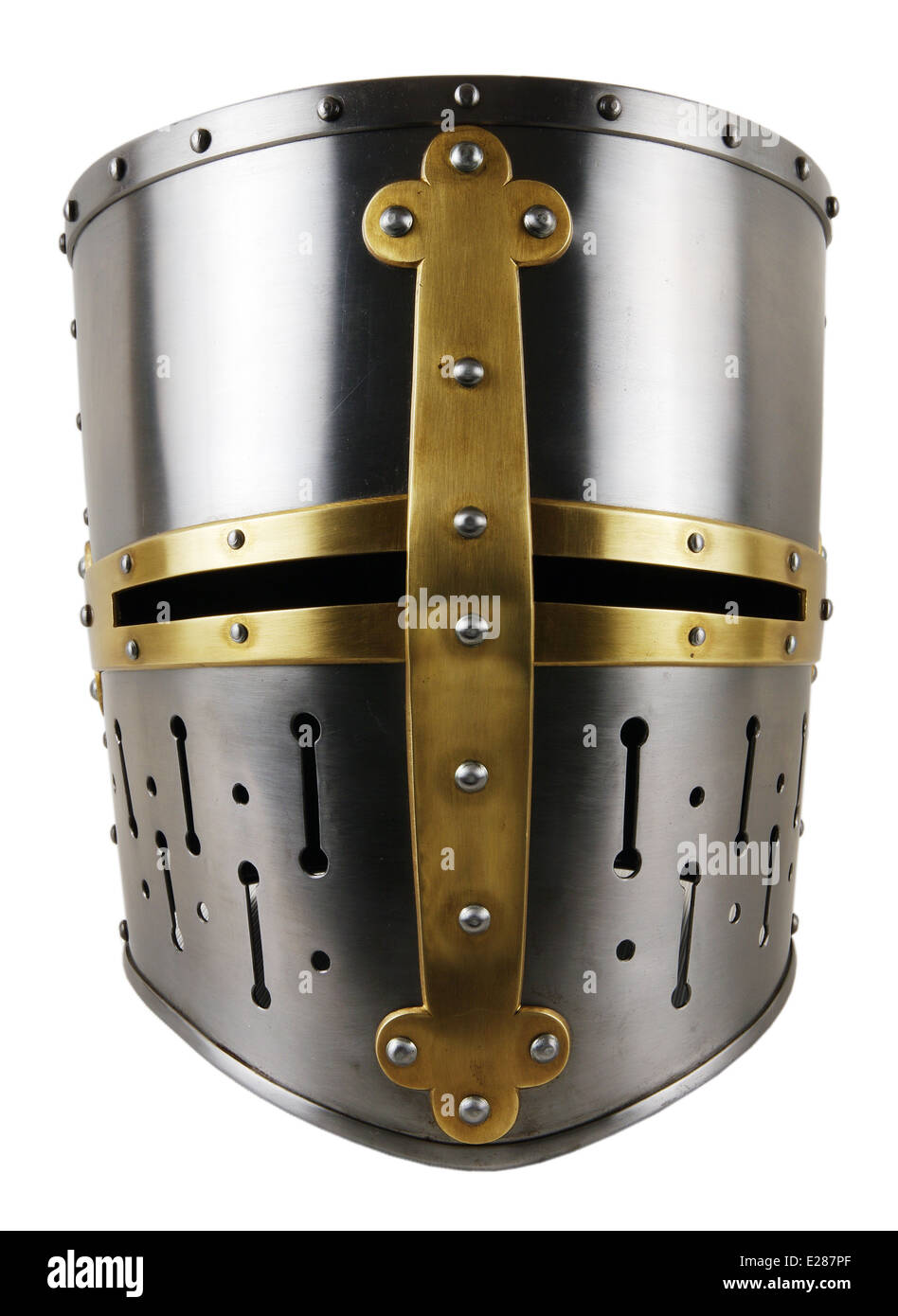 Eisen-Helm des mittelalterlichen Ritters. Sehr schweren Kopfschmuck. Stockfoto