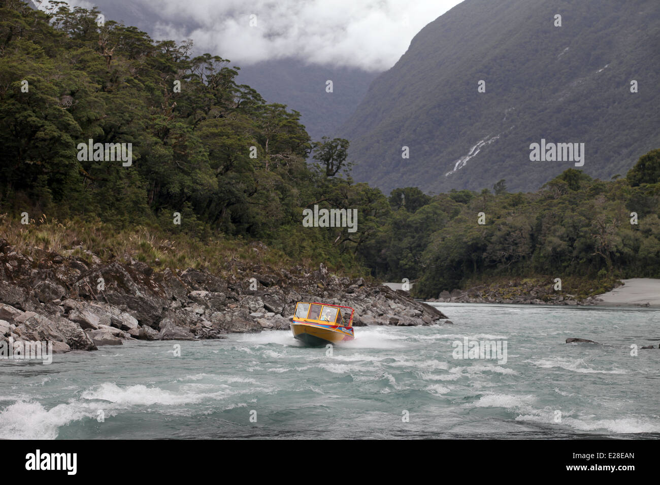 Waitoto-Jet-Boot nähert sich die Spitze von seiner Reise, West Coast, Südinsel, Neuseeland Stockfoto