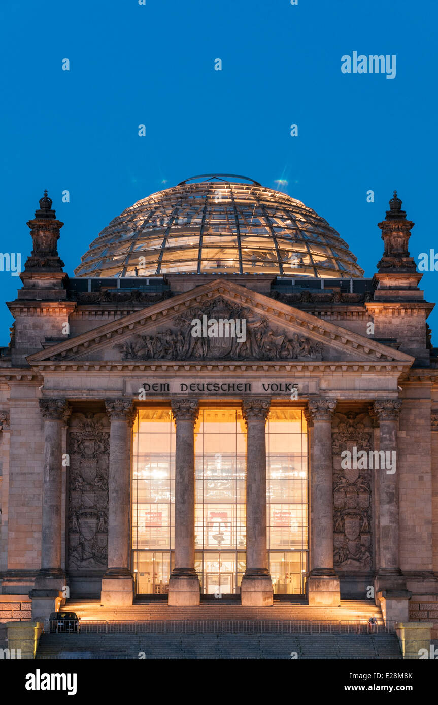 Reichstag Gebäude und Kuppel Berlin Deutschland Stockfoto