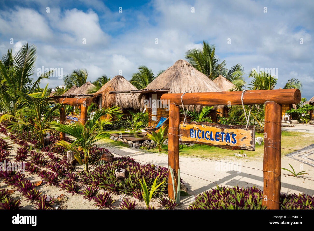 Beach Cottage Unterkunft im Dorf Mahahual, Mexiko. Stockfoto