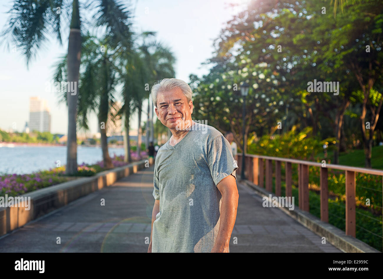 Bangkok, Thailand - erwachsener Mann Joggen Stockfoto