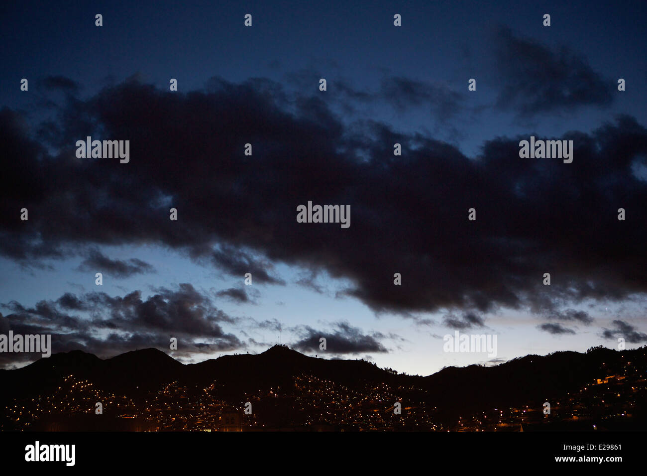 Am Abend über das Tal von Cusco in Peru, dem alten Sitz des Inka-Reiches hoch in den Anden. Stockfoto Am Abend über das Tal von Cusco in Peru, dem alten Sitz des Inka-Reiches hoch in den Anden. Stockfoto