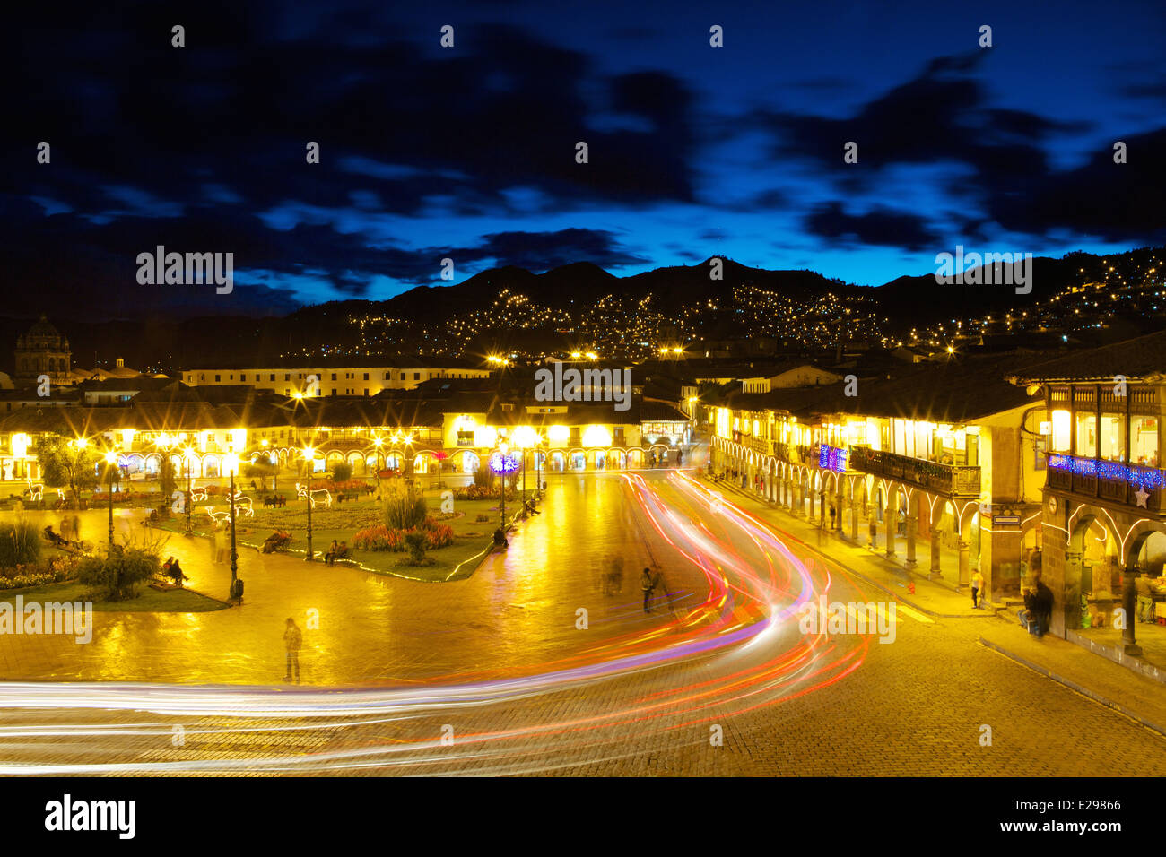 Ein ziemlich Straßenszene in Cusco, Peru, dem alten Sitz des Inka-Reiches hoch in den Anden. Stockfoto Ein ziemlich Straßenszene in Cusco, Peru, dem alten Sitz des Inka-Reiches hoch in den Anden. Stockfoto