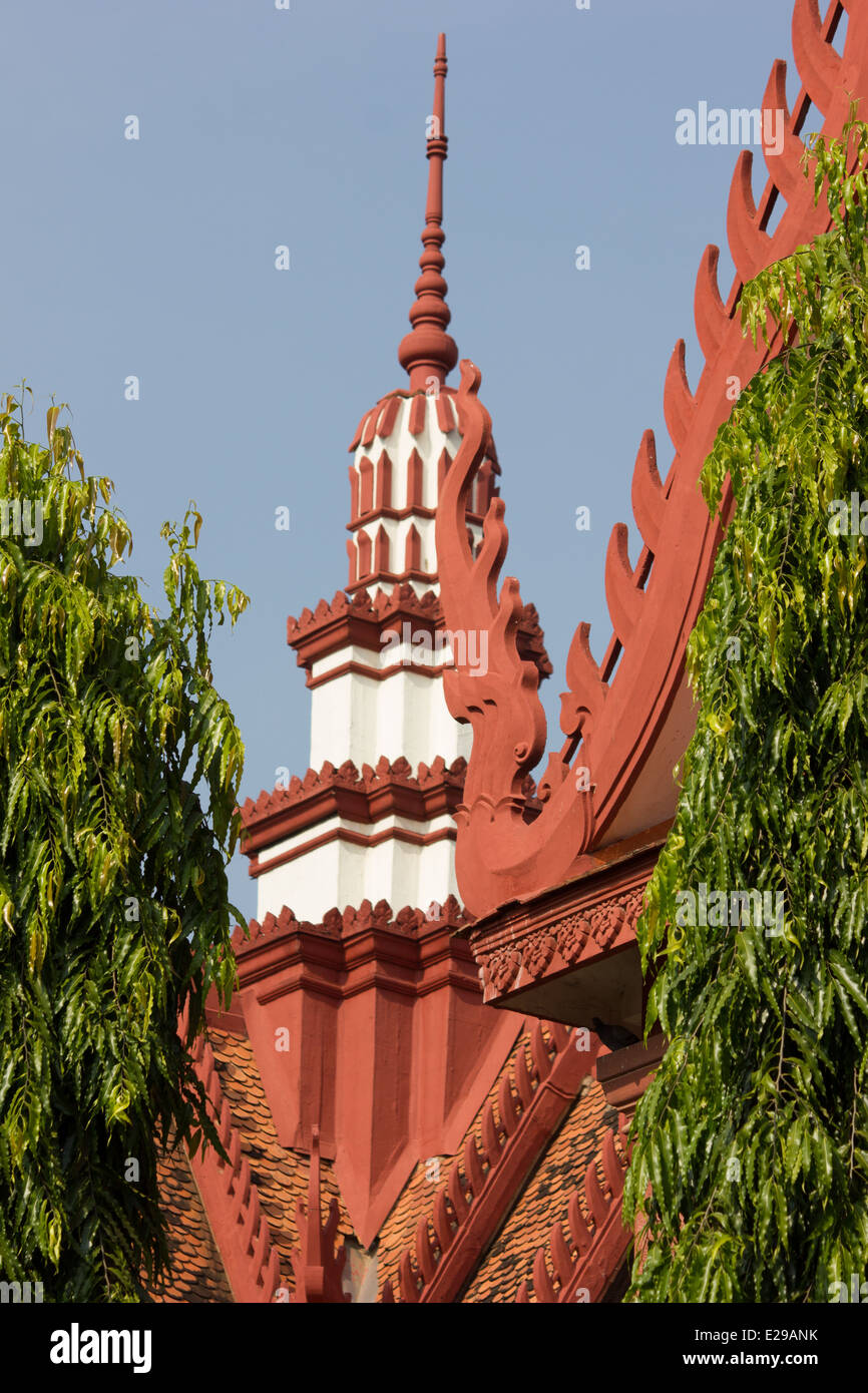Das nationale Museum von Kambodscha in Phnom Penh ist Kambodschas größte Museum für Kulturgeschichte. Stockfoto
