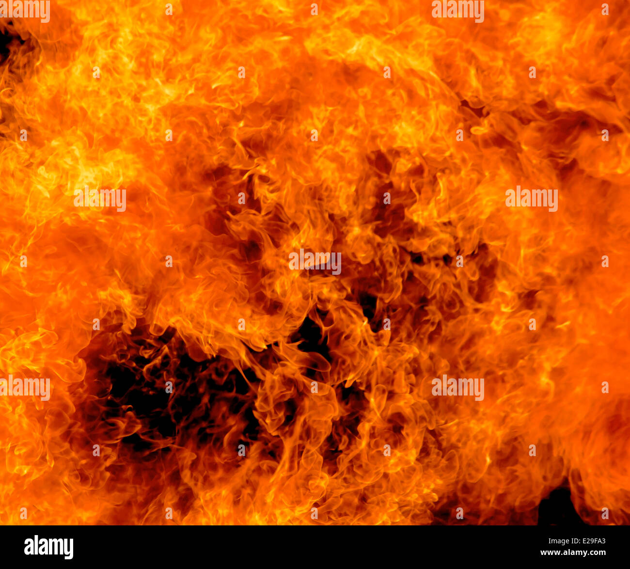 Brennende Flamme Rotglut. Stockfoto