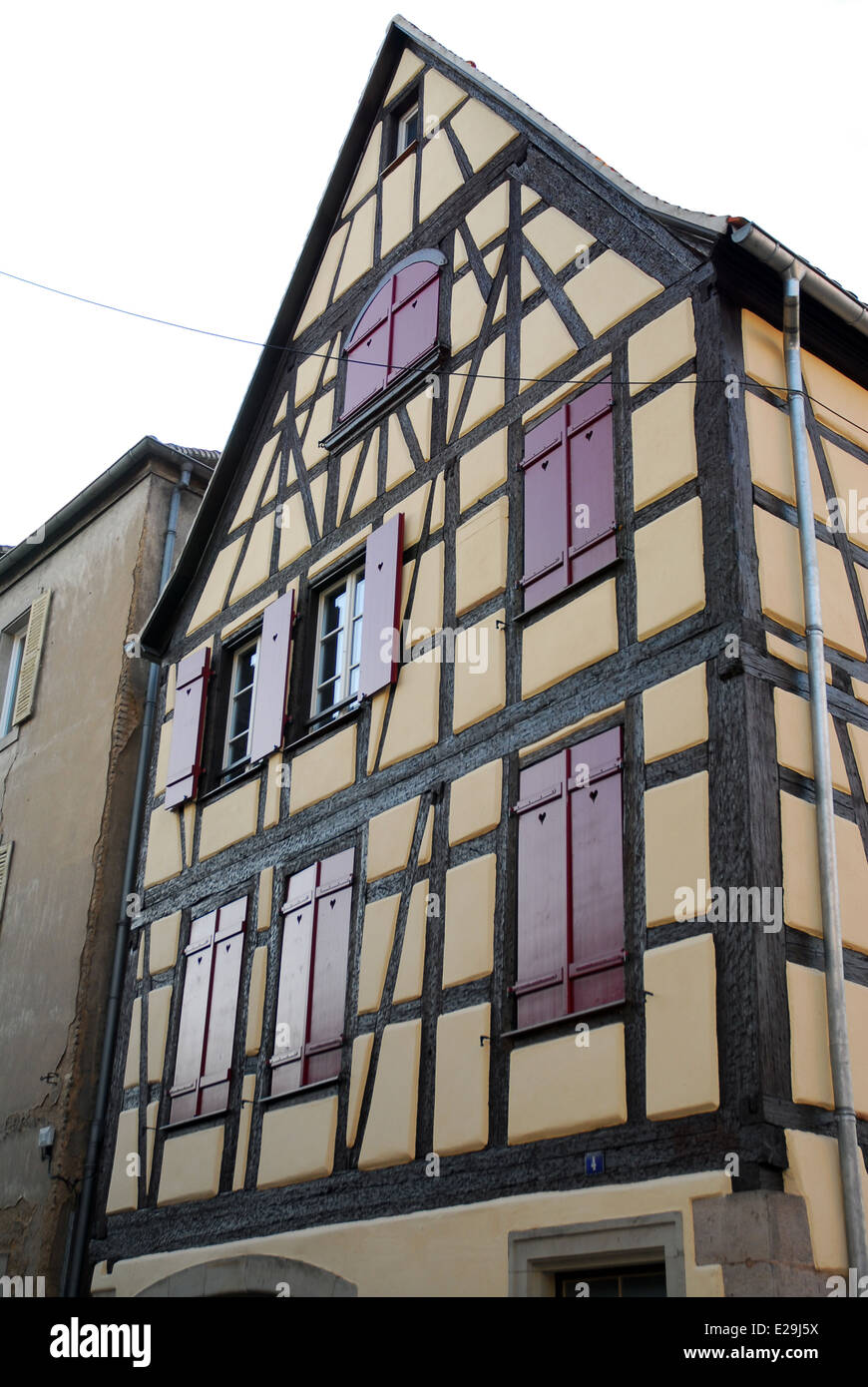 Fassade eines elsässischen Hauses in Colmar, Elsass, Frankreich Stockfoto