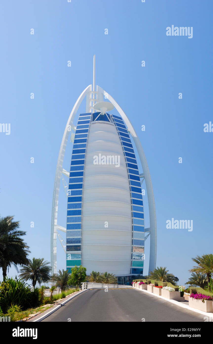 Vereinigte Arabische Emirate, Emirat Dubai, Burj Al Arab Luxushotel von 321m hohe WS Atkins & Partner Architekten Stockfoto