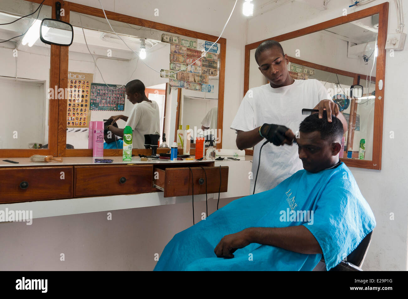 British West Indies, St. Kitts und Nevis, Nevis, Charlestown, Clippers Barbershop Stockfoto