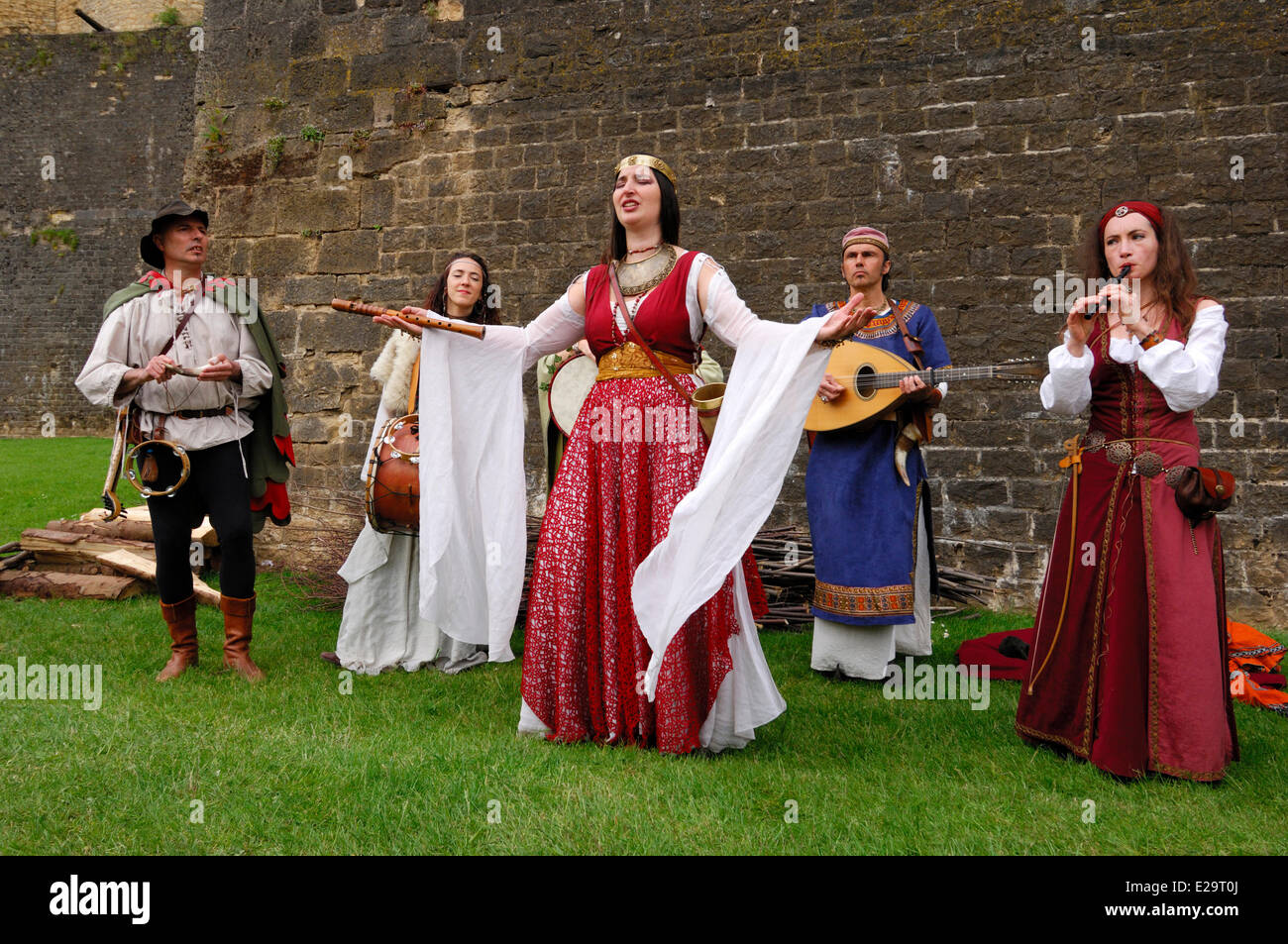 Frankreich, Ardennen, Limousine, Mittelalterfest, Les Derniers trouvères Band ein Stück der mittelalterlichen Musik zu interpretieren Stockfoto
