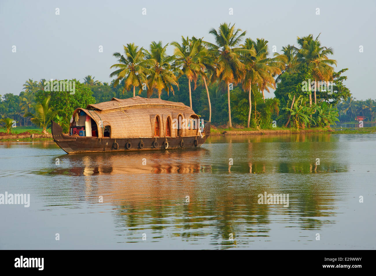 Indien, Kerala state, Allepey Backwaters, Hausboot für Touristen Stockfoto