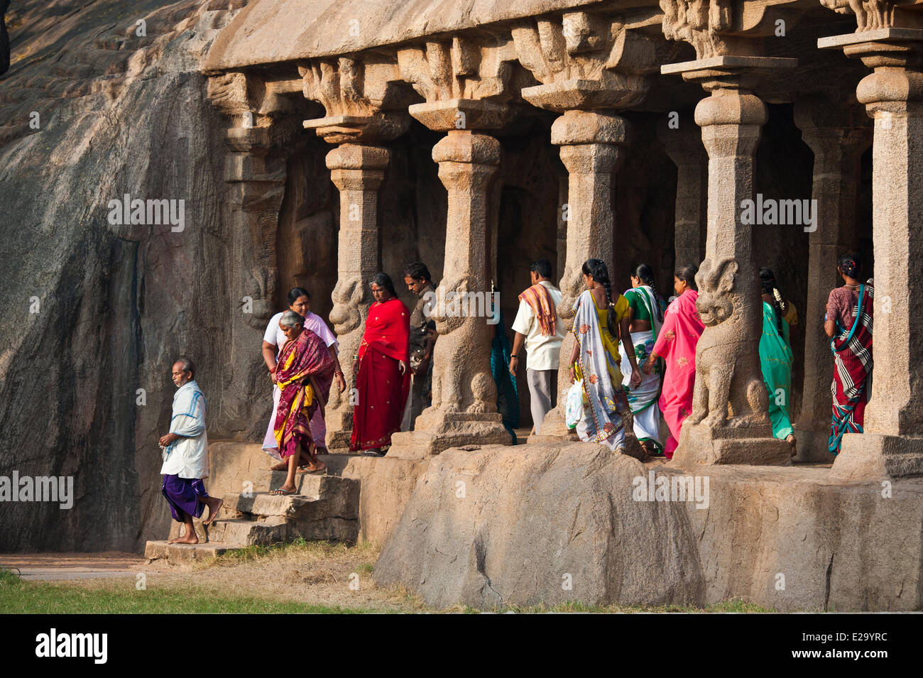 Indien, Tamil Nadu Zustand, Mahabalipuram (oder Mamallapuram), fünf Pandava Mandapa, Rock-Schrein, gehört zu den Denkmälern Stockfoto