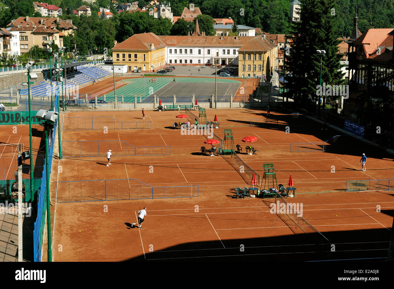 Rumänien, Siebenbürgen, Brasov; Tennis-Hof Stockfoto