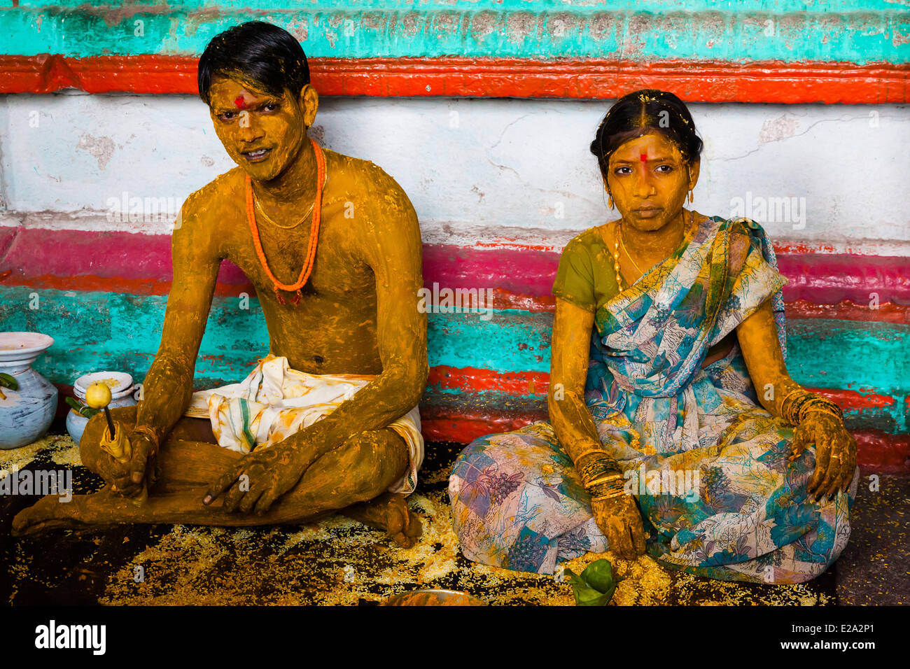 Indien, Bundesstaat Karnataka, Hampi, neue Mi paar während der Zeremonie Stockfoto