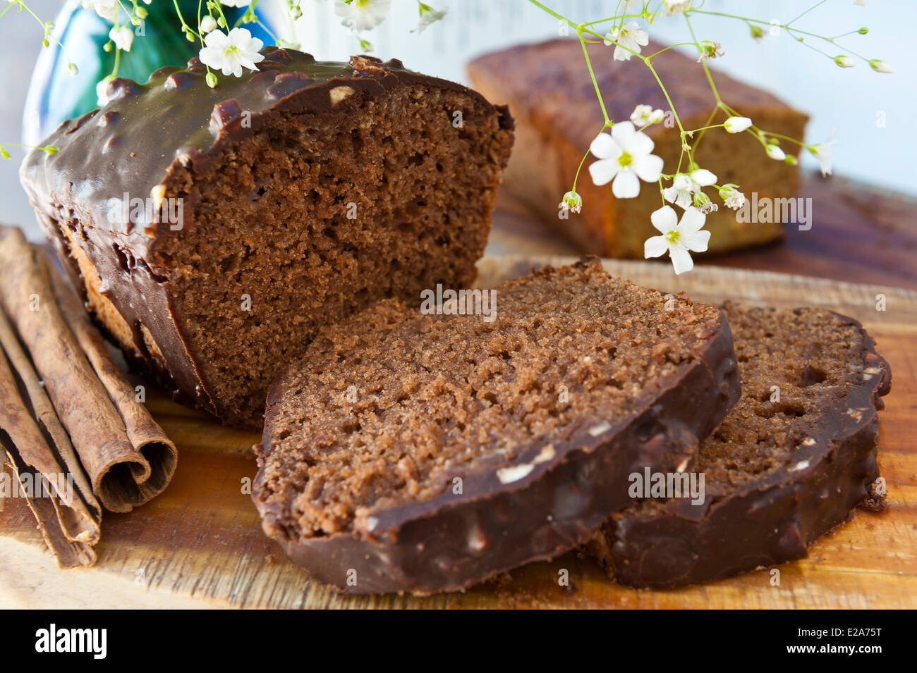 Peru, Cuzco Provinz, Cuzco, Schokoladenkuchen serviert im Restaurant eines der drei Hotels der Ninos Hotel von Jolanda Stockfoto