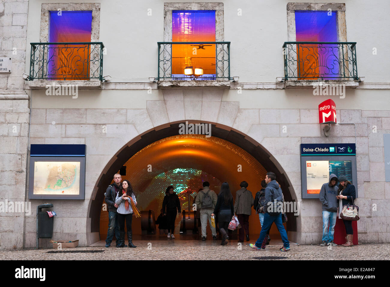 Portugal, Lissabon, am Eingang der u-Bahn station Baixa-Chiado Stockfoto