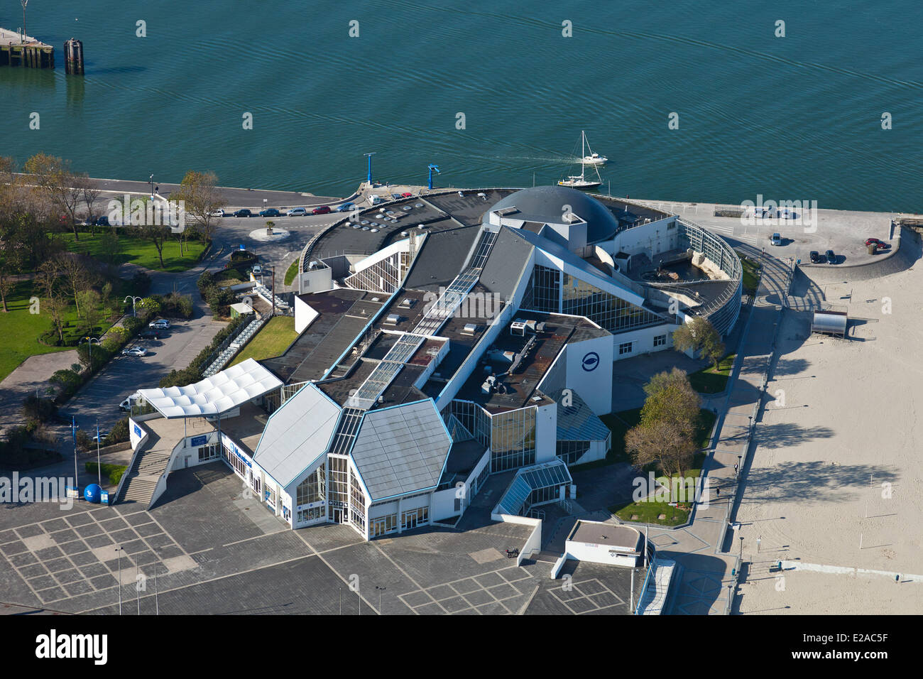 Frankreich, Pas-De-Calais, Boulogne Sur Mer, Nausikaa, National Center for Sea, Riesenaquarium (Luftbild) Stockfoto