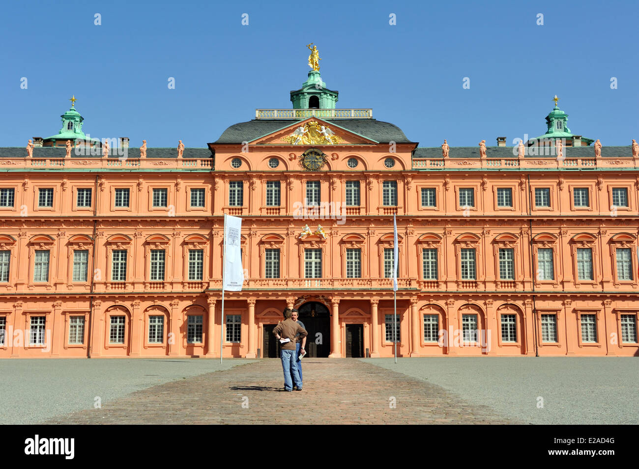 Deutschland, Baden-Württemberg, Schwarzwald, Rastatt, Rastatt-Schloss vom Innenhof aus gesehen Stockfoto