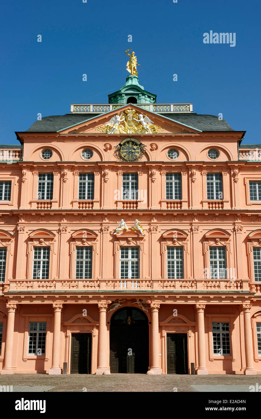 Deutschland, Baden-Württemberg, Schwarzwald, Rastatt, Rastatt-Schloss vom Innenhof aus gesehen Stockfoto