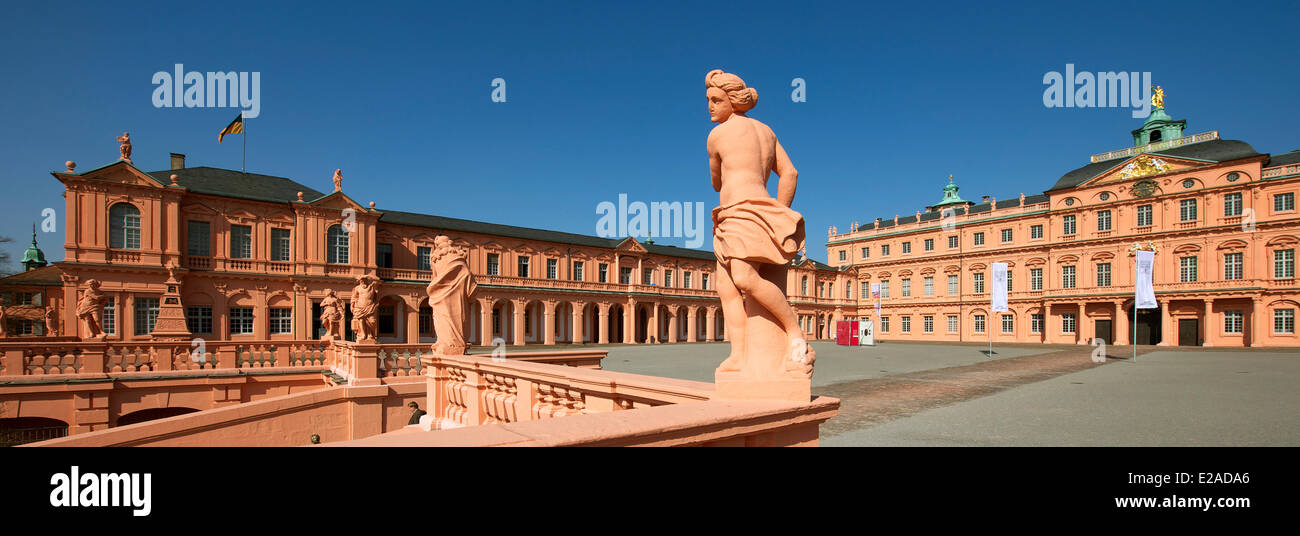 Deutschland, Baden-Württemberg, Schwarzwald, Rastatt, Rastatt-Schloss vom Innenhof aus gesehen Stockfoto