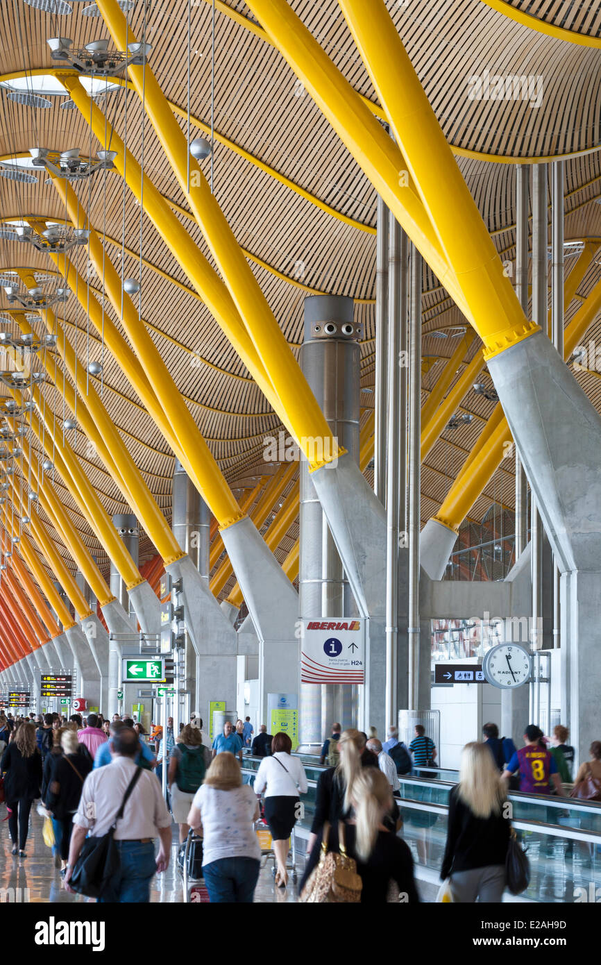 Spanien, Madrid, internationalen Flughafen Madrid Barajas, Terminal 4 vom britischen Architekten Richard Rogers Stockfoto