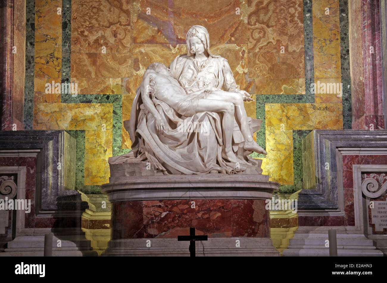 Pietà von Michelangelo im Petersdom, Vatikan Stockfoto