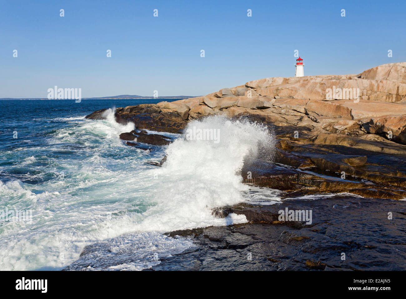 Kanada, Nova Scotia, der Leuchtturm-Straße, Peggys Cove und seinem berühmten Leuchtturm Stockfoto