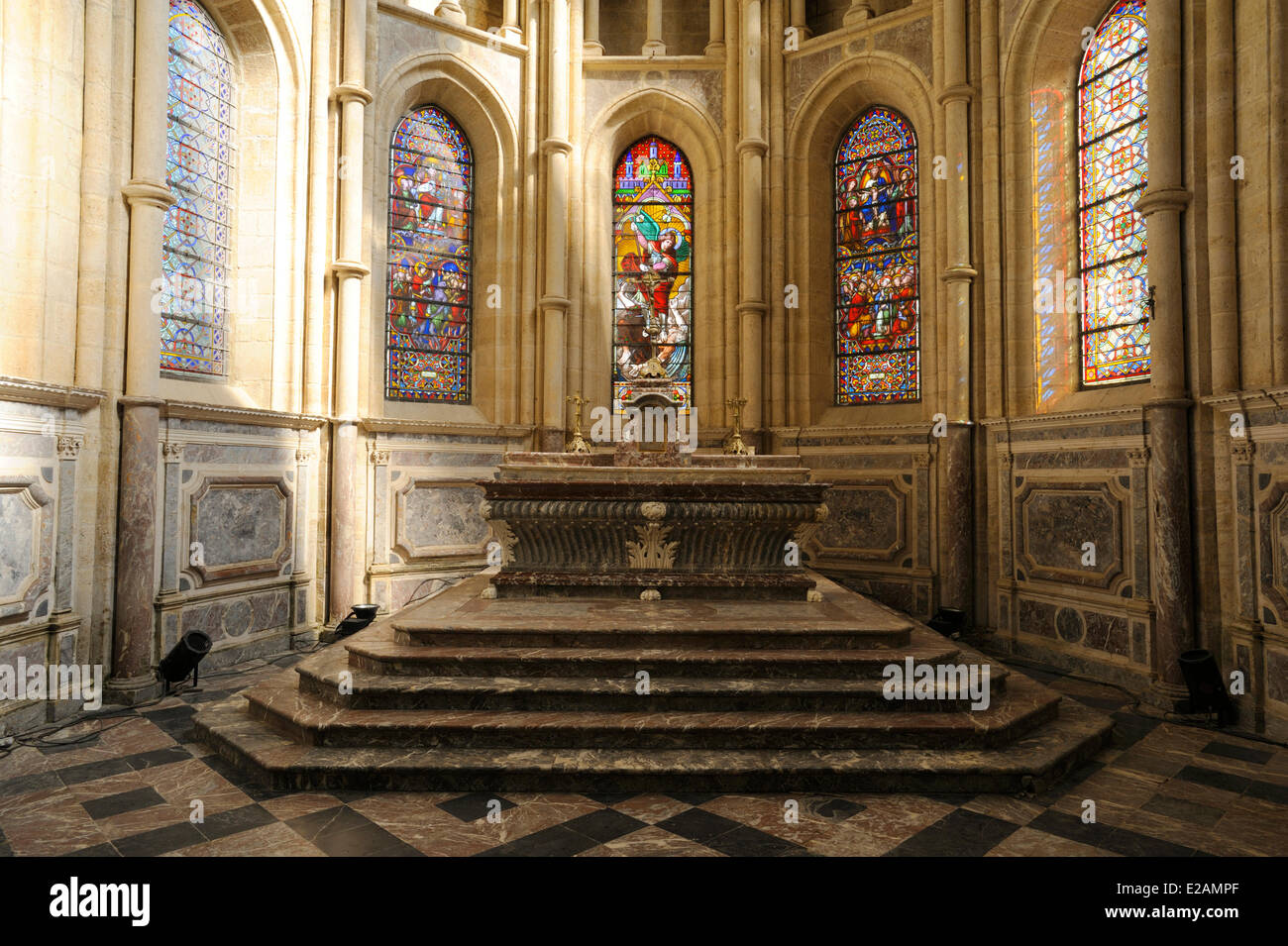 Frankreich, Aisne, Saint Michel de gebaut Thierache, Abtei, Kirche der Abtei, Altar der Apsis Kapelle des Malteserordens Stockfoto