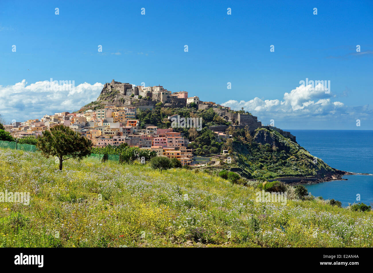 Italy was founded in the 12th century -Fotos und -Bildmaterial in hoher ...