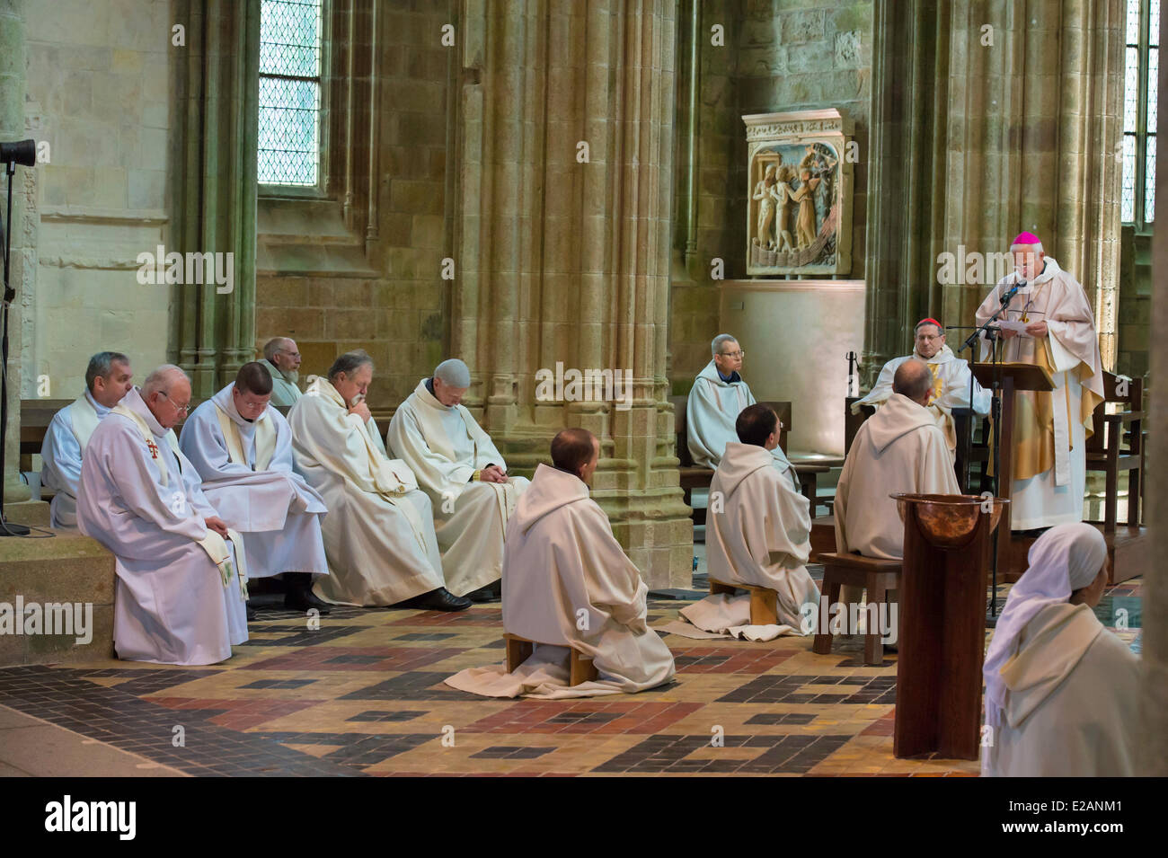 Frankreich, Manche, Bucht des Mont Saint Michel, Weltkulturerbe von UNESCO, Mont Saint Michel, Kirchenschiff der Abtei Kirche, Stockfoto