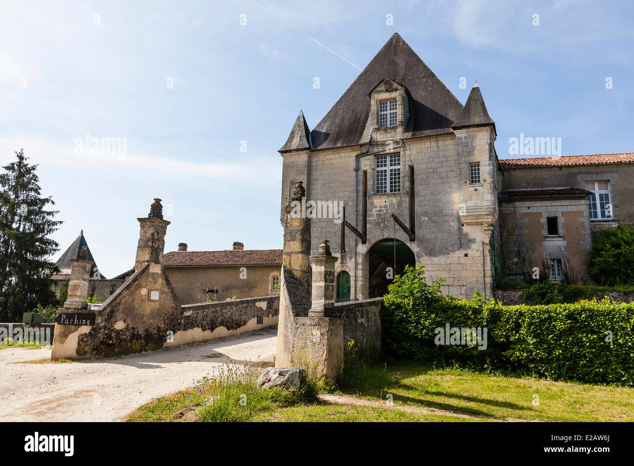 Frankreich, Charente, Chalais, Burgtor Stockfoto