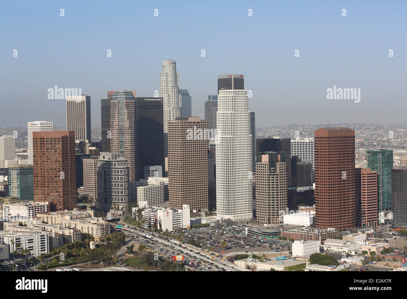 USA, California, Los Angeles, Innenstadt von Wolkenkratzern (Luftbild) Stockfoto