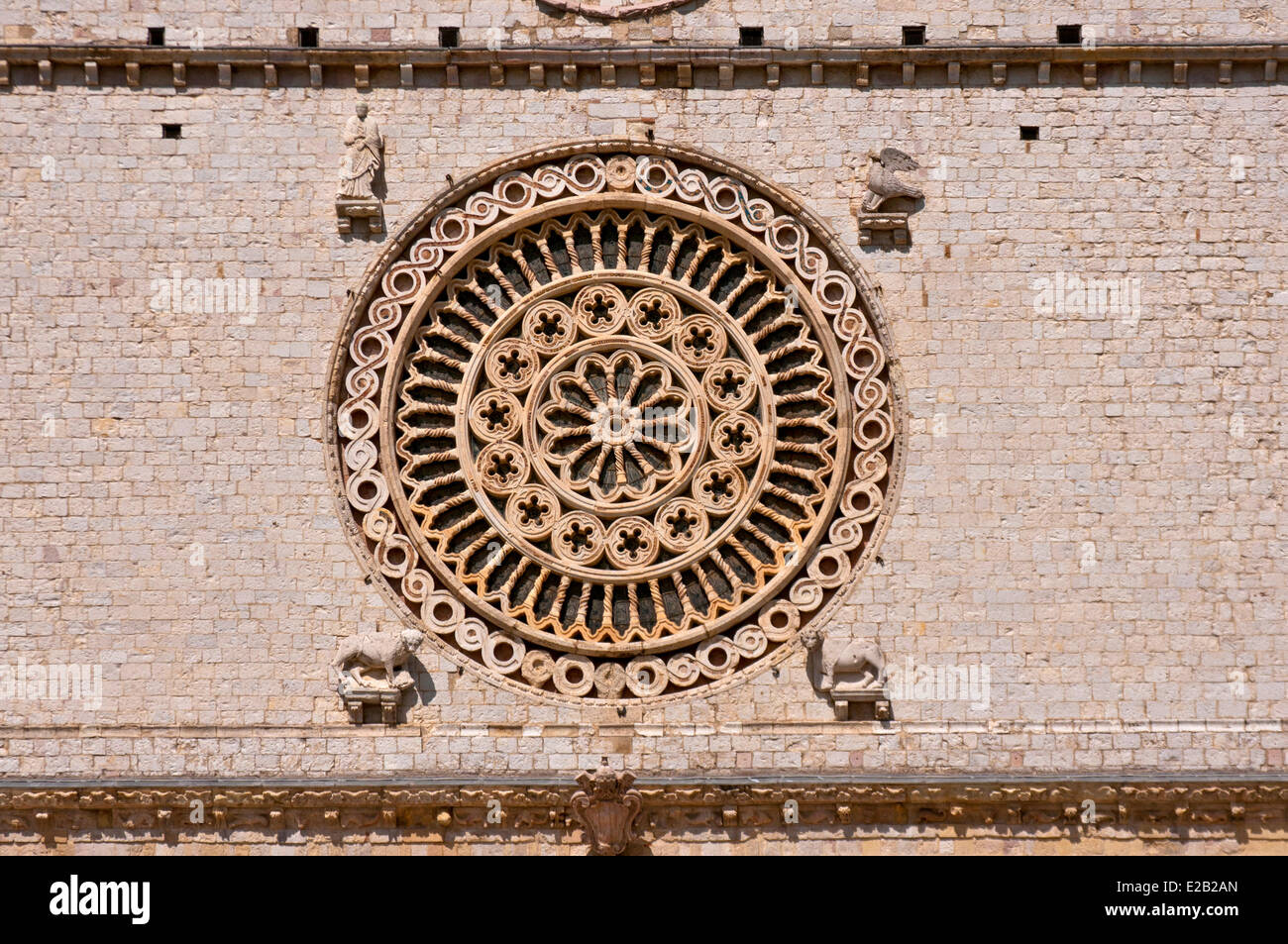 Italien, Umbrien, Assisi, Basilika des Heiligen Franziskus 12. Jahrhundert, von der UNESCO als Welterbe gelistet Stockfoto