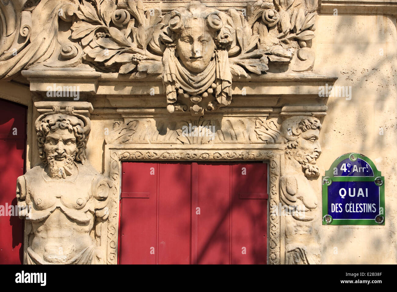 Frankreich, Paris, Fassade des Hotel Fieubet auch genannt La Vallette jetzt hosting der Schule Massillon am Quai des Celestins Stockfoto