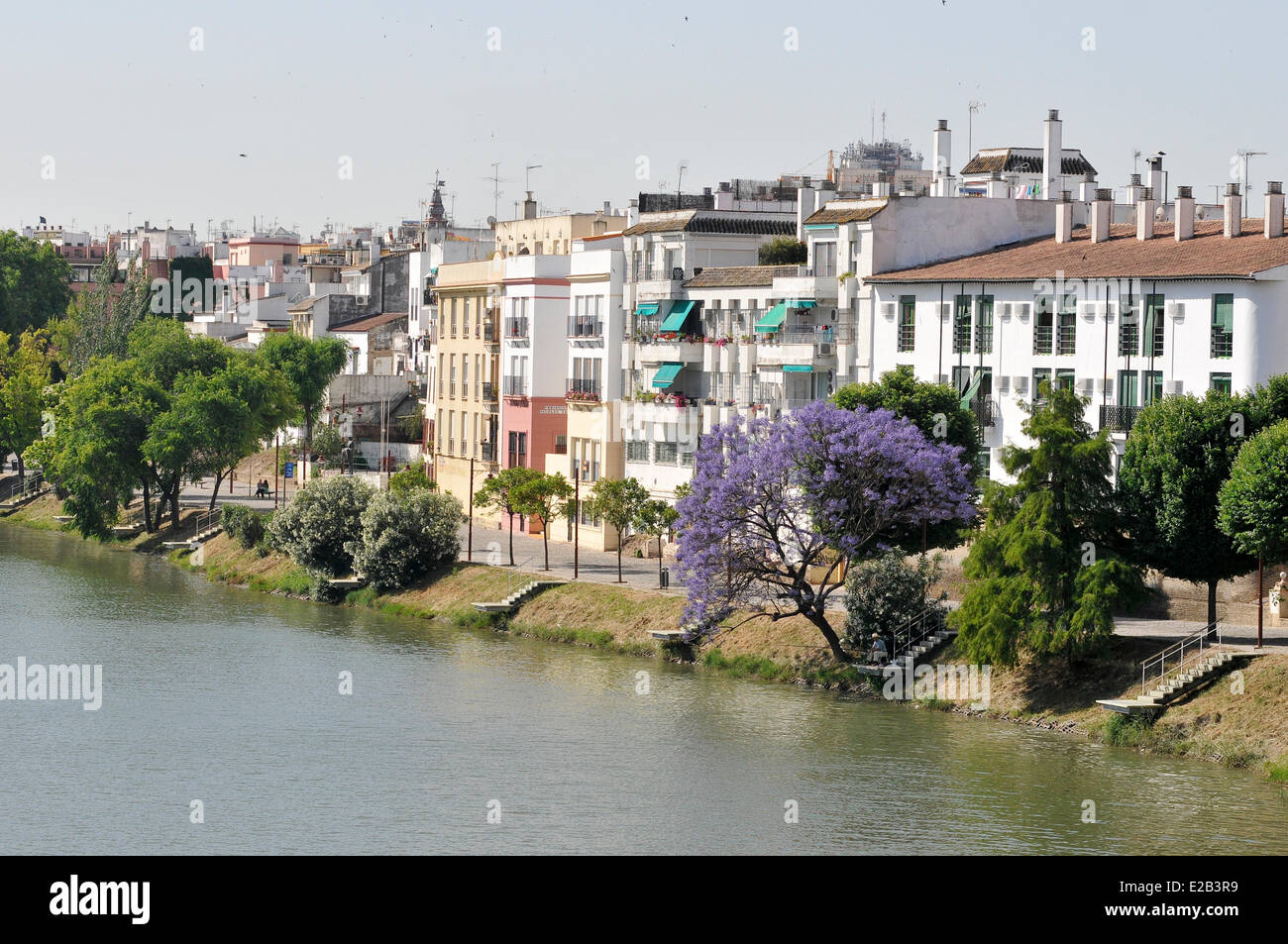 Spanien, Andalusien, Sevilla, Fluss Guadalquivir docks Stockfoto