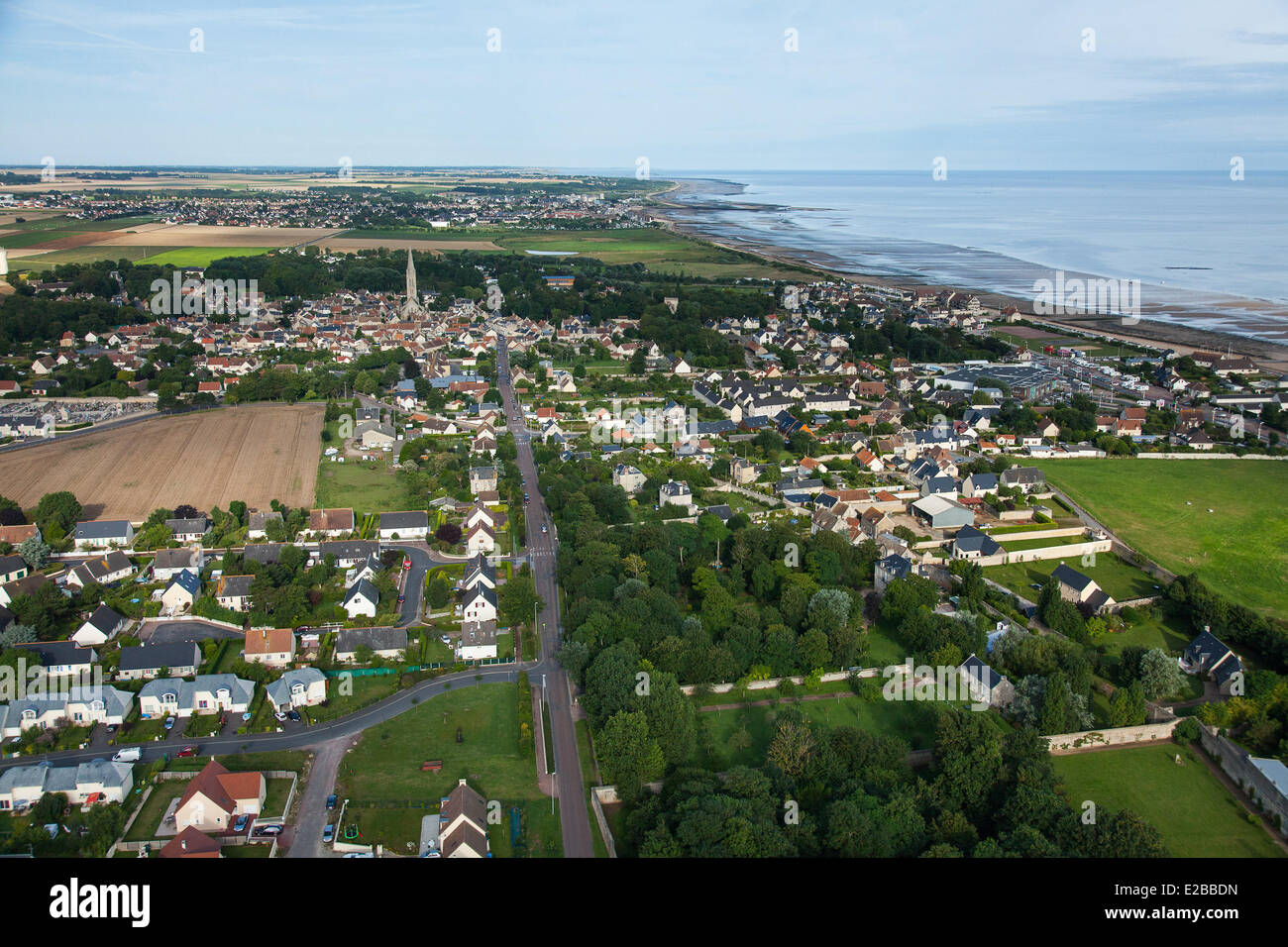 Frankreich, Calvados, Bernieres Sur Mer, Juno Beach (Luftbild) Stockfoto